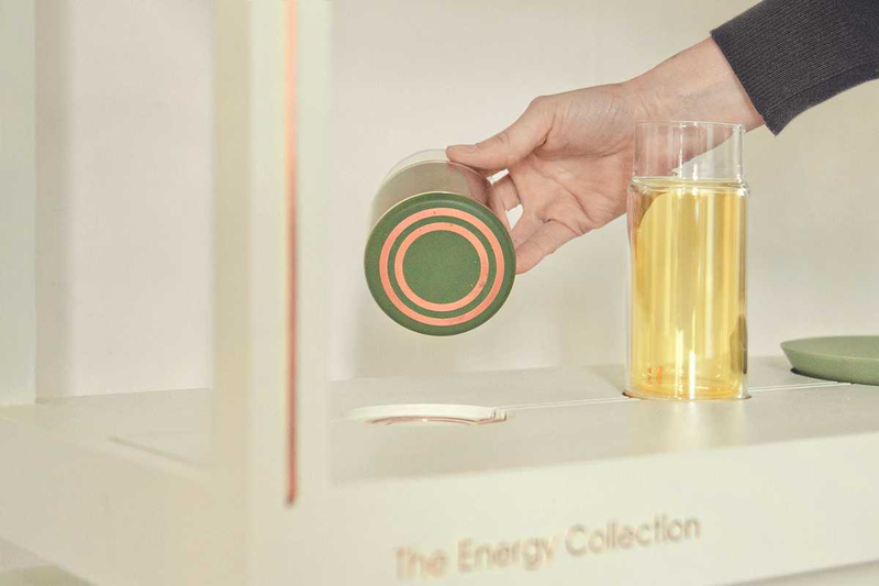 Illustration for article titled This Table Charges Your Devices By Mimicking Photosynthesis